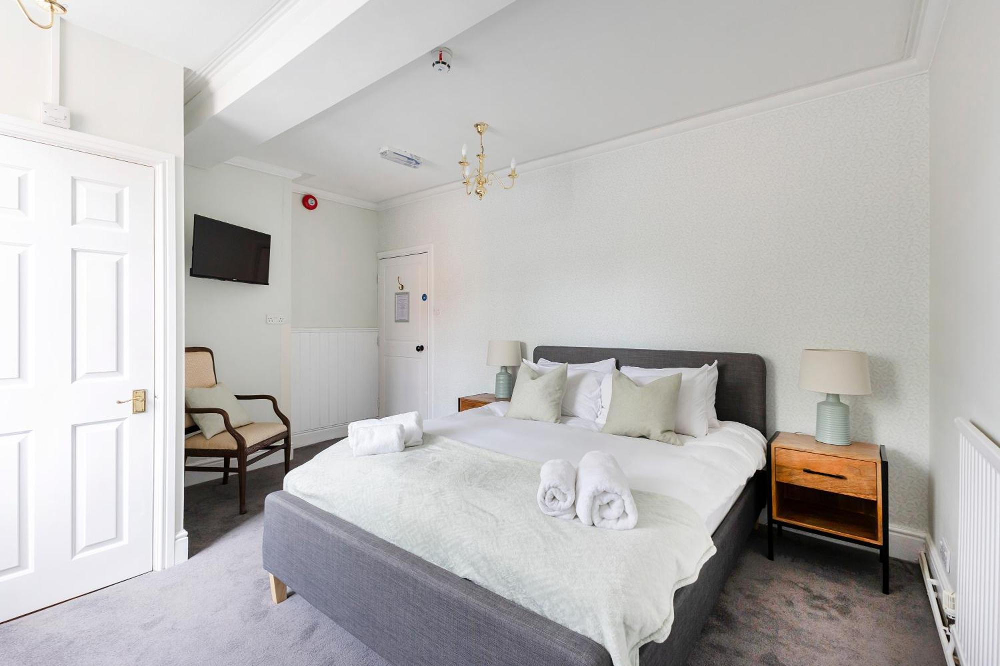 Oyo Blenheim House Hotel Etwall Bagian luar foto