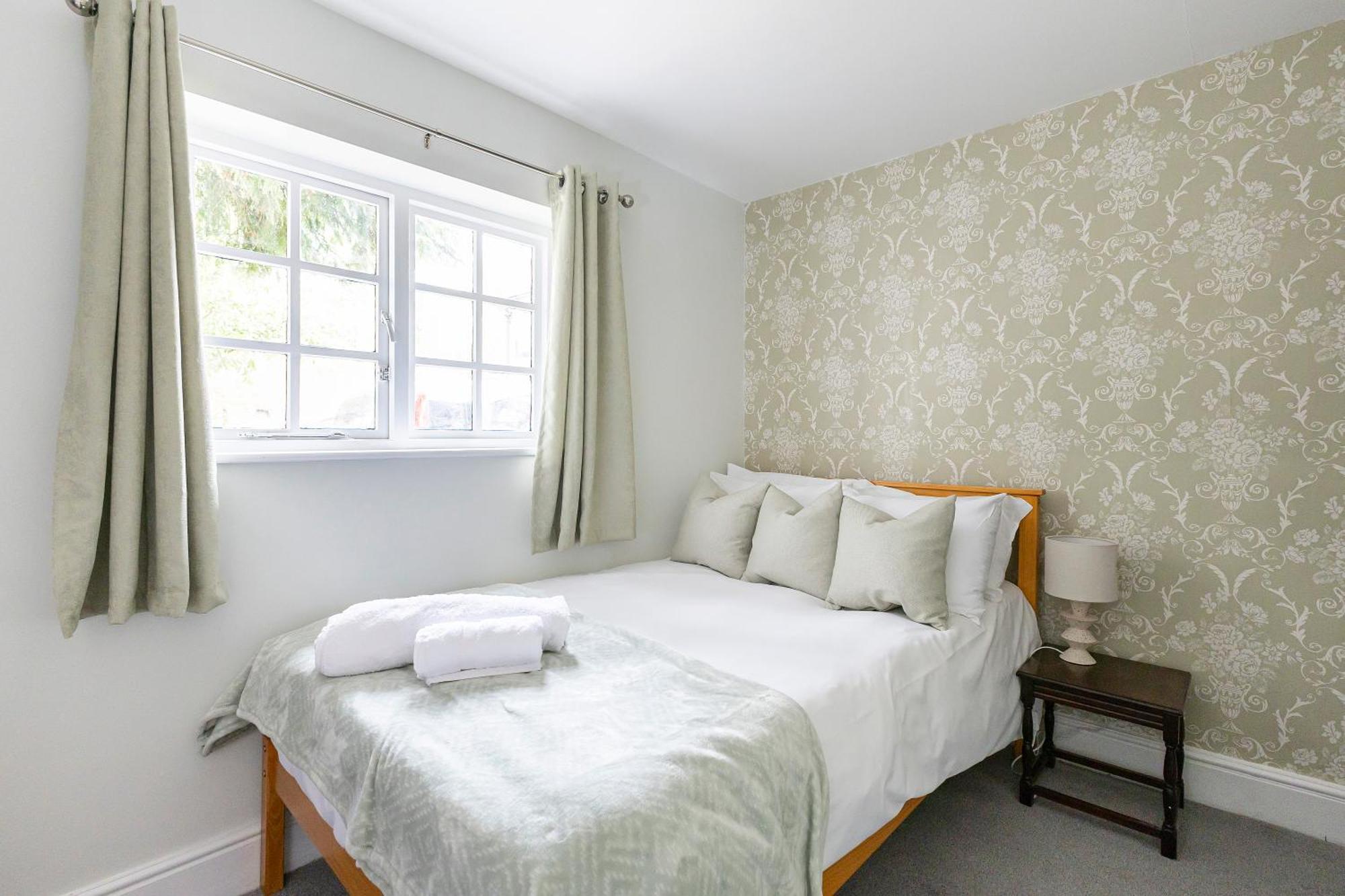 Oyo Blenheim House Hotel Etwall Bagian luar foto