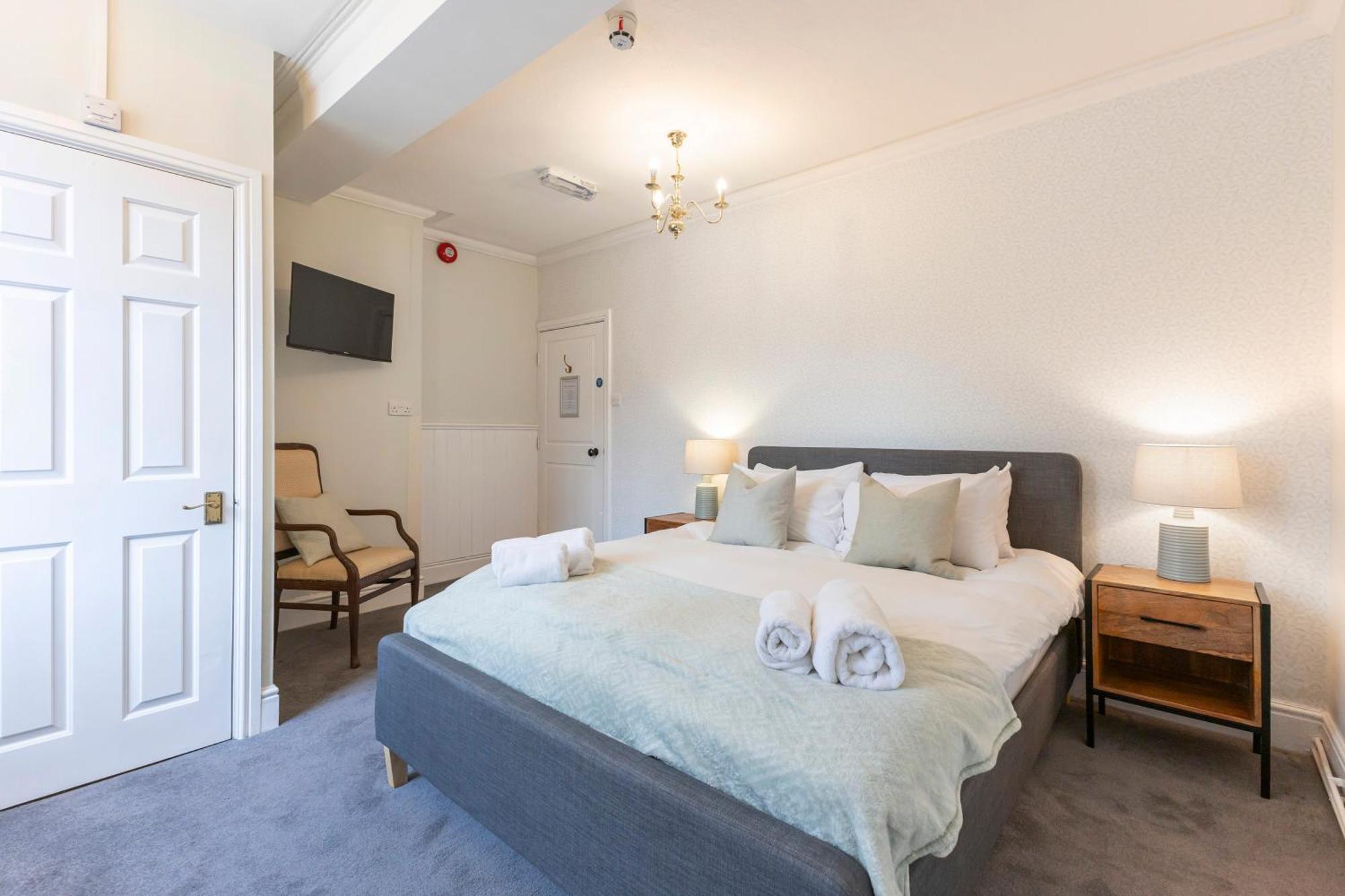 Oyo Blenheim House Hotel Etwall Bagian luar foto