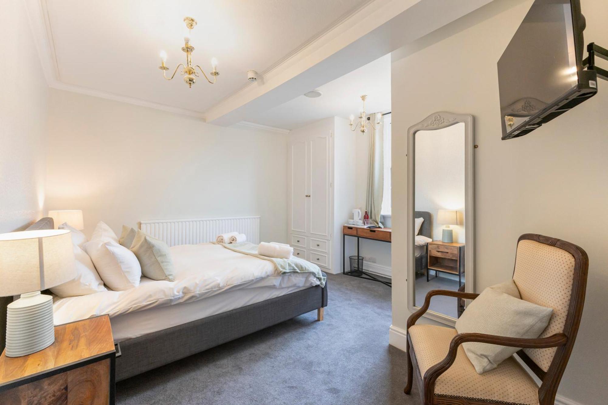 Oyo Blenheim House Hotel Etwall Bagian luar foto